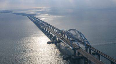В Крыму снова сообщают о взрывах, перекрыт Керченский мост