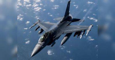 Потребуется около полугода: украинский пилот рассказал об обучении на F-16