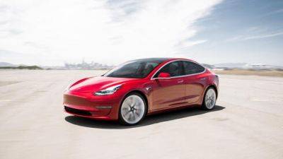 Почти на 100.000 шекелей дешевле: Tesla объявила скидки в Израиле на ряд моделей
