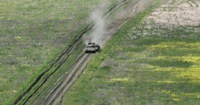 "Главное — вернуться на базу целыми": танкисты ВСУ показали бои на фронте (видео)