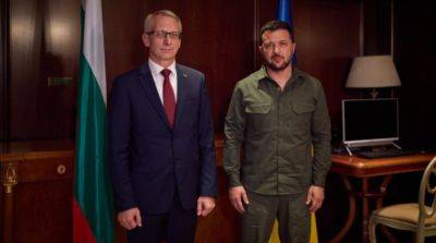 Зеленский встретился с премьером Болгарии: обсуждали пути для зернового коридора