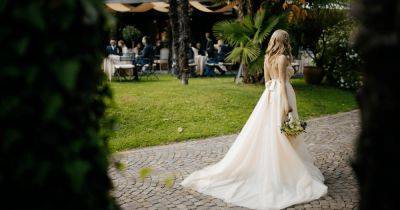 "Кардашьян бы позавидовала": невеста отменила свадьбу, потому что гости отказались дарить деньги