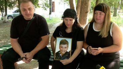 Скандал в Ровно - умер мальчик, на которого упала штанга, родители обвиняют врачей