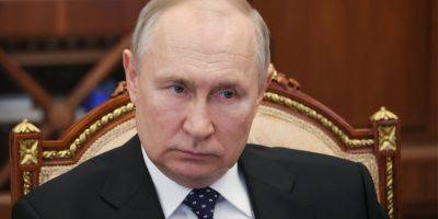 «Путин боится». В России назревает конфликт между ФСБ и армией — Яковина