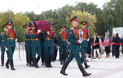 В РФ похоронили как "героя" оккупанта, убившего человека с инвалидностью