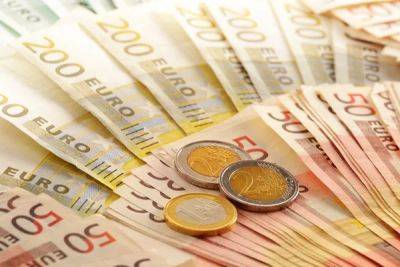 Курс валют НБУ: Евро подскочил на 16 копеек