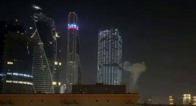 Ночной налет беспилотников на москву: появились эффектные кадры попаданий. Видео