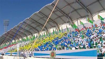 Бюджетников Ашхабада отправляют на репетиции торжеств в честь Дня независимости