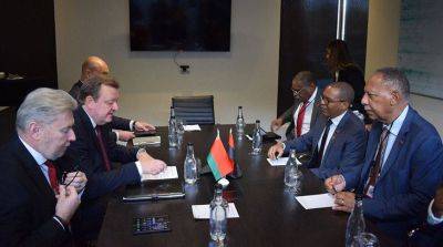 Глава МИД Беларуси и госминистр экономической координации Анголы рассмотрели поставки белорусской продукции