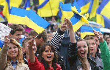 Исключительно на украинском общаются 59% граждан Украины, на русском - 9%