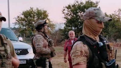 В Крыму российские силовики проводят обыски у крымских татар