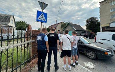 В Хмельницкой области задержан полицейский, "помогавший" уклонистам