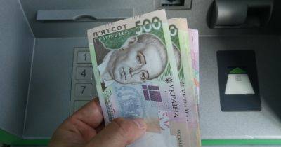 Выплаты переселенцам: украинцам объяснили, кто будет получать деньги в течение года
