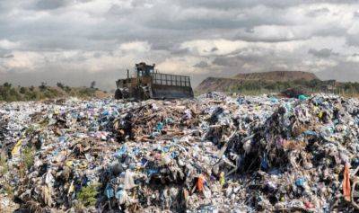 Оккупанты превращают захваченные территории Донбасса в большую свалку: уже свозят мусор из РФ