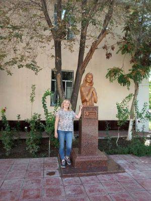 В Ургенче завтра откроют памятник звезде советской и мировой эстрады Анне Герман