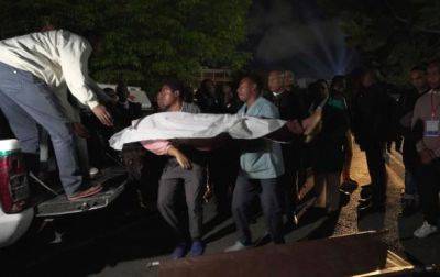 По меньшей мере 13 человек погибли во время давки возле стадиона в Мадагаскаре
