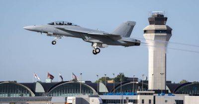Во время тренировочного полета: в Калифорнии разбился военный самолет F/A-18 Hornet
