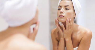 7 вредных повседневных привычек, которые ускоряют старение кожи