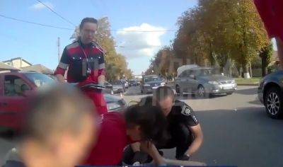 В Харькове в аварии травмировался водитель скутера (видео)