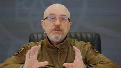 Куртки для ВСУ: Резников призывает ждать расследования и "не знает", почему в Турции занизили цену