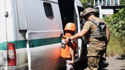Более 80 детей остаются в прифронтовых районах Донбасса – Кириленко