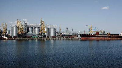 Запасной маршрут: второе судно с украинским зерном вышло из Одессы