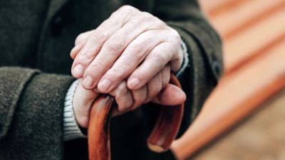Пенсионеры смогут получить свои пенсии до праздника в период с 29 по 31 августа