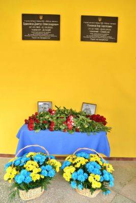 Погибшим воинам из «Kraken» и ТрО установили мемориальные доски в Харькове