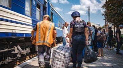 Минреинтеграции объявило принудительную эвакуацию детей из 5 населенных пунктов на Запорожье