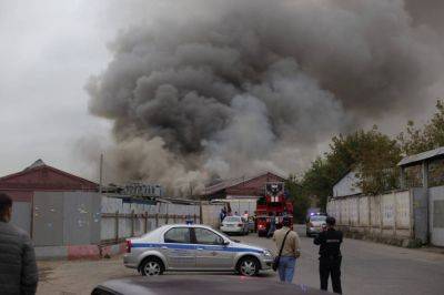 Пожар в Москве – огонь вспыхнул на складе около трех вокзалов – фото и видео