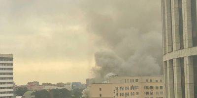 В центре Москвы произошел пожар: горят склады российской железной дороги
