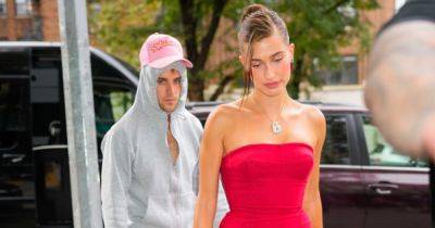 Джастин Бибер - Хейли Бибер - Не по дресс-коду: Джастин Бибер пришел на вечеринку жены в кепке поверх капюшона - focus.ua - Украина - Нью-Йорк