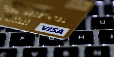 Впервые в мире. Visa и ПриватБанк запустили новую программу цифровой аутентификации платежей