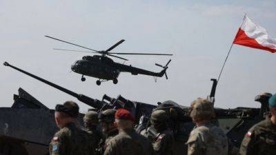 Боевые вертолёты Польши переброшены к белорусской границе