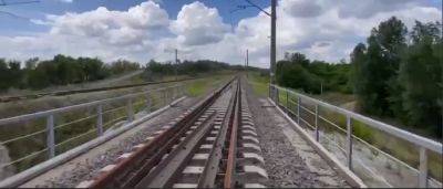 Железная дорога попала под атаку: "Укрзализныця" срочно предупредила, будут ли ходить поезда