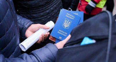 За возвращение из-за границы в Украину беженцам заплатят деньги. По 18 тысяч гривен в течении трех месяцев - cxid.info - Украина
