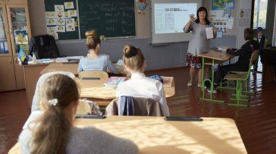 Сколько школ в Украине будут работать дистанционно с 1 сентября: названа цифра