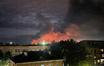 В Пскове повреждены шесть Ил-76 - соцсети