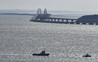 РФ не затапливала суда у Крымского моста: появились спутниковые снимки