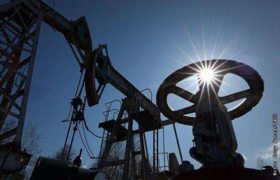 РФ сократит экспорт нефти в сентябре на 300 тыс. б/с к среднему уровню мая-июня