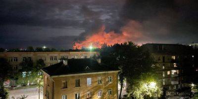 Самая массовая атака БПЛА в шести регионах РФ. В Пскове уничтожено четыре самолета Ил-76, в Брянске БПЛА ударил по заводу микроэлектроники