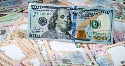 Если вы забыли как выглядят 100 долларов, бегом в обменник: курс валют на 31 августа
