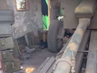 "Спрятали артиллерию в чьем-то гараже": как оккупанты превращают Попасную в военную базу (видео)