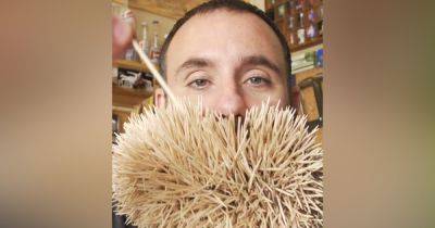 Мужчина засунул себе в бороду 3,5 тыс. зубочисток и установил мировой рекорд (видео)