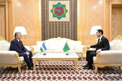 Бердымухамедовы встретились с прибывшими на саммит в Ашхабад главами Таджикистана и Узбекистана