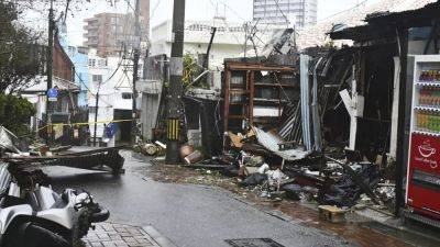 Тайфун "Канун" возвращается на Окинаву
