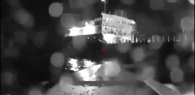 Танкер Сиг получил пробоину - видео удара морского дрона в районе Керченского пролива