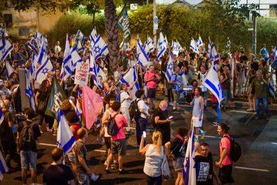Опрос: большинство израильтян не верят в способность правительства вывести страну из кризиса
