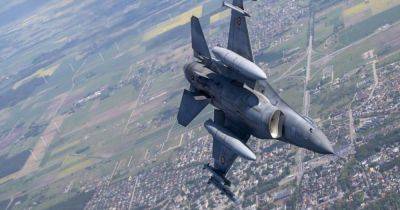 Украина готовит две эскадрильи пилотов к учениям на F-16