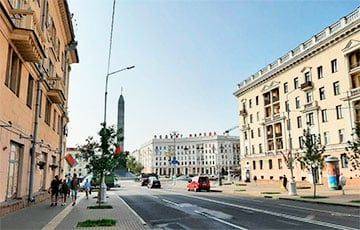 Из окна видна площадь Победы: в центре Минска продают квартиру с атмосферным балконом